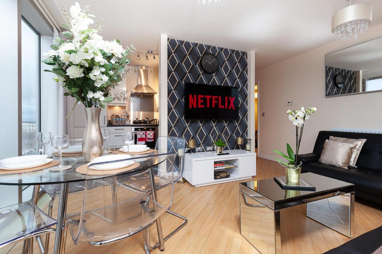 2 Bedroom 2 Bathroom In With Free Parking And Smart Tv - Contractors, Relocation, Business Travellers Apartment